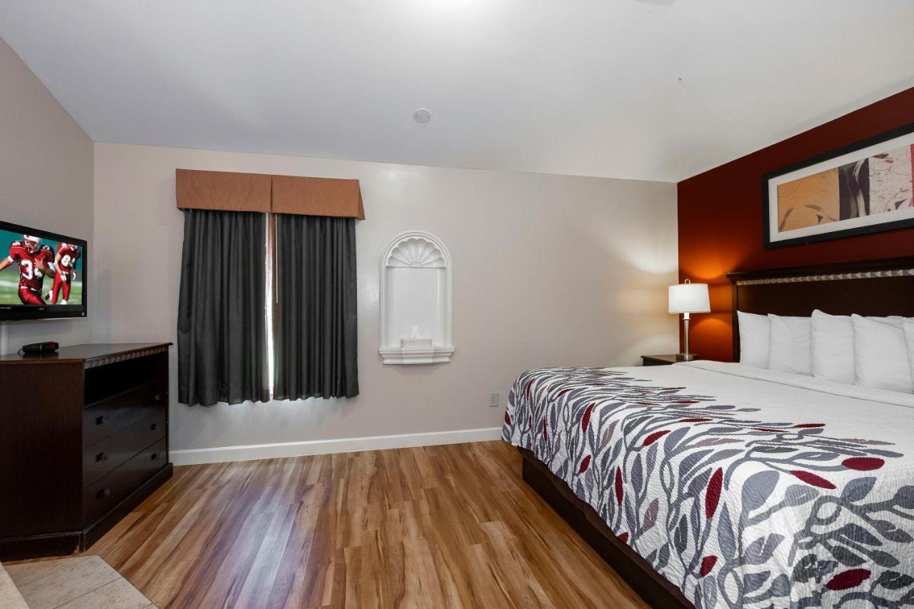 Red Roof Inn & Suites Wilson Exterior foto