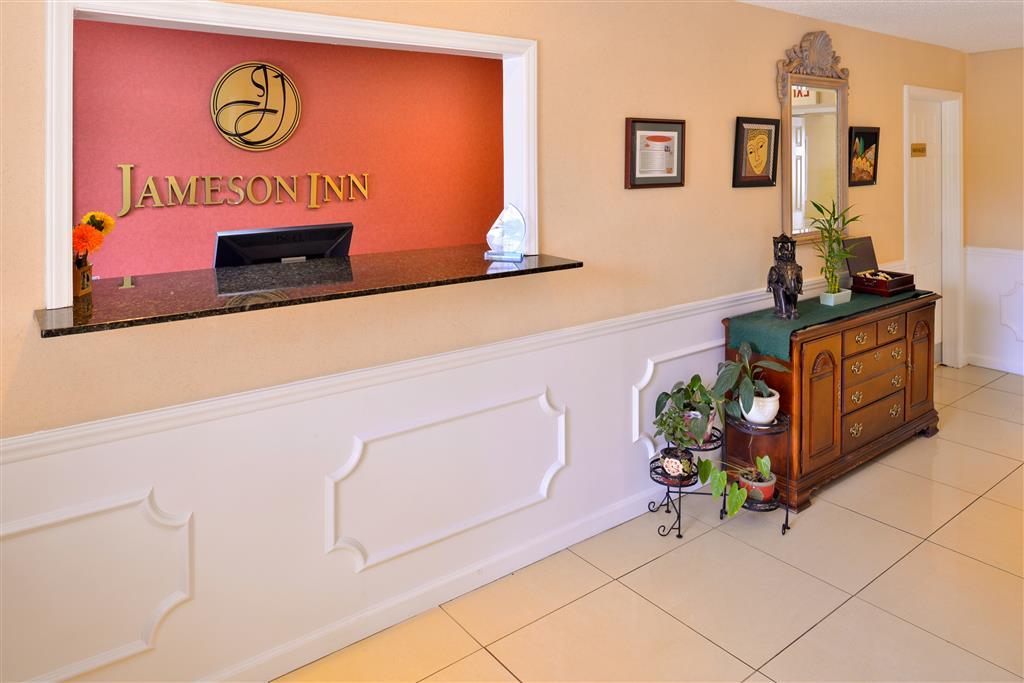 Red Roof Inn & Suites Wilson Interior foto